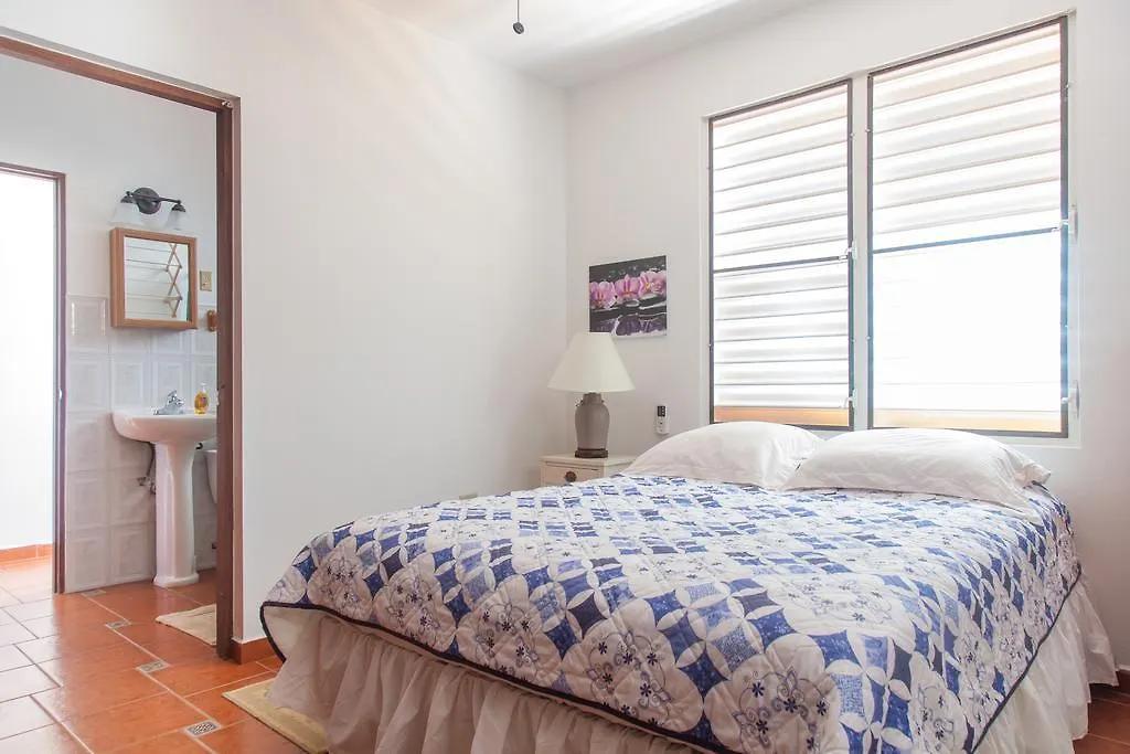فندق رينكونفي  Casa Bianca 3*, رينكون