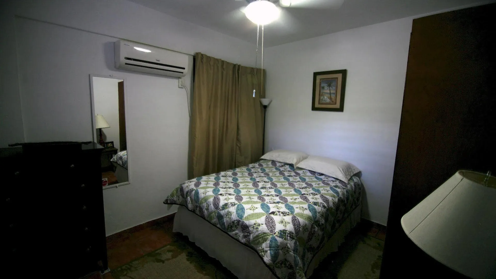 فندق رينكونفي  Casa Bianca 3*, رينكون بورتوريكو